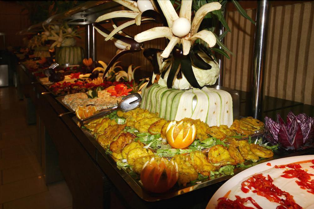 Kleopatra Royal Palm Hotel อลันยา ภายนอก รูปภาพ
