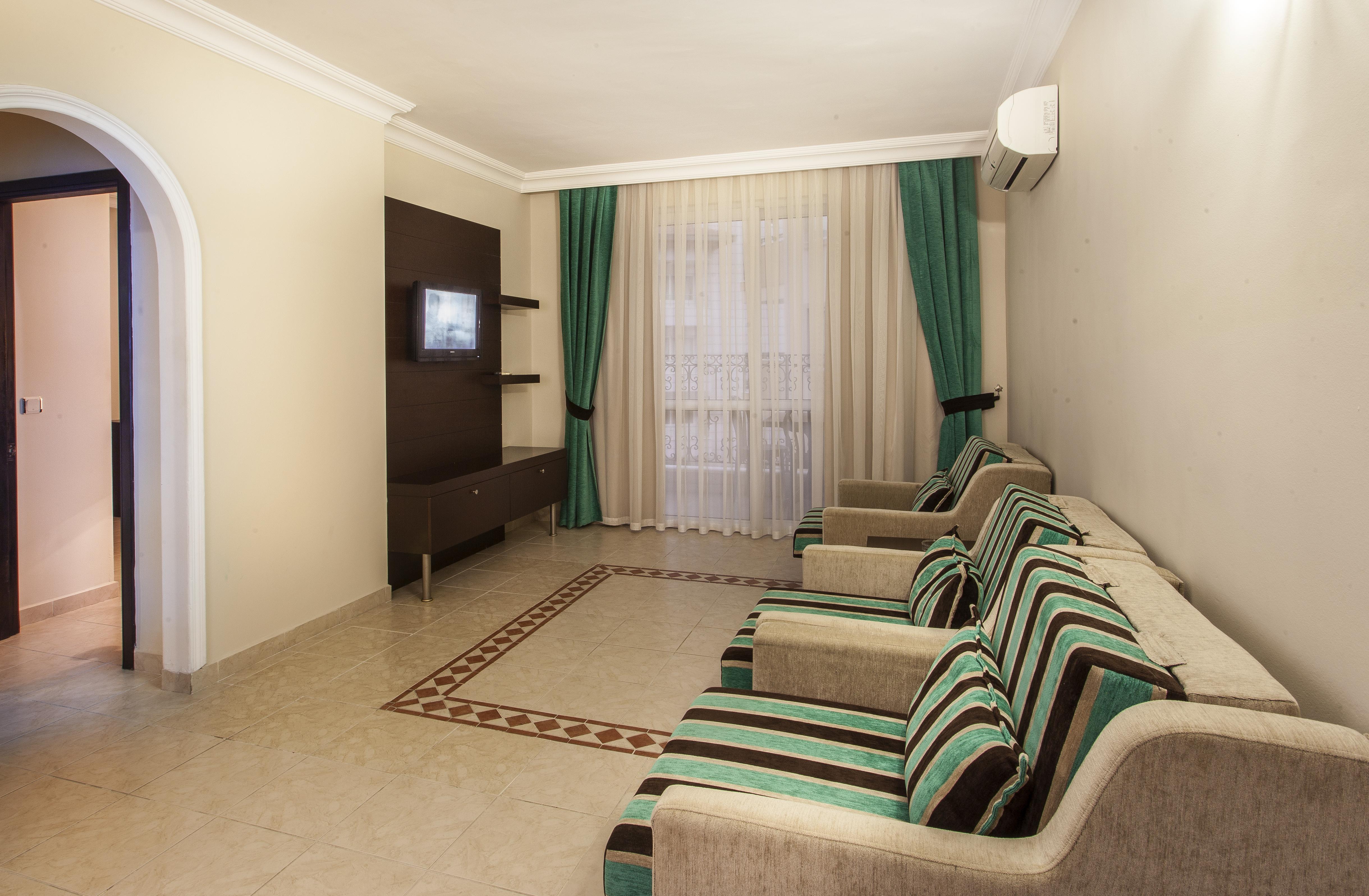 Kleopatra Royal Palm Hotel อลันยา ภายนอก รูปภาพ