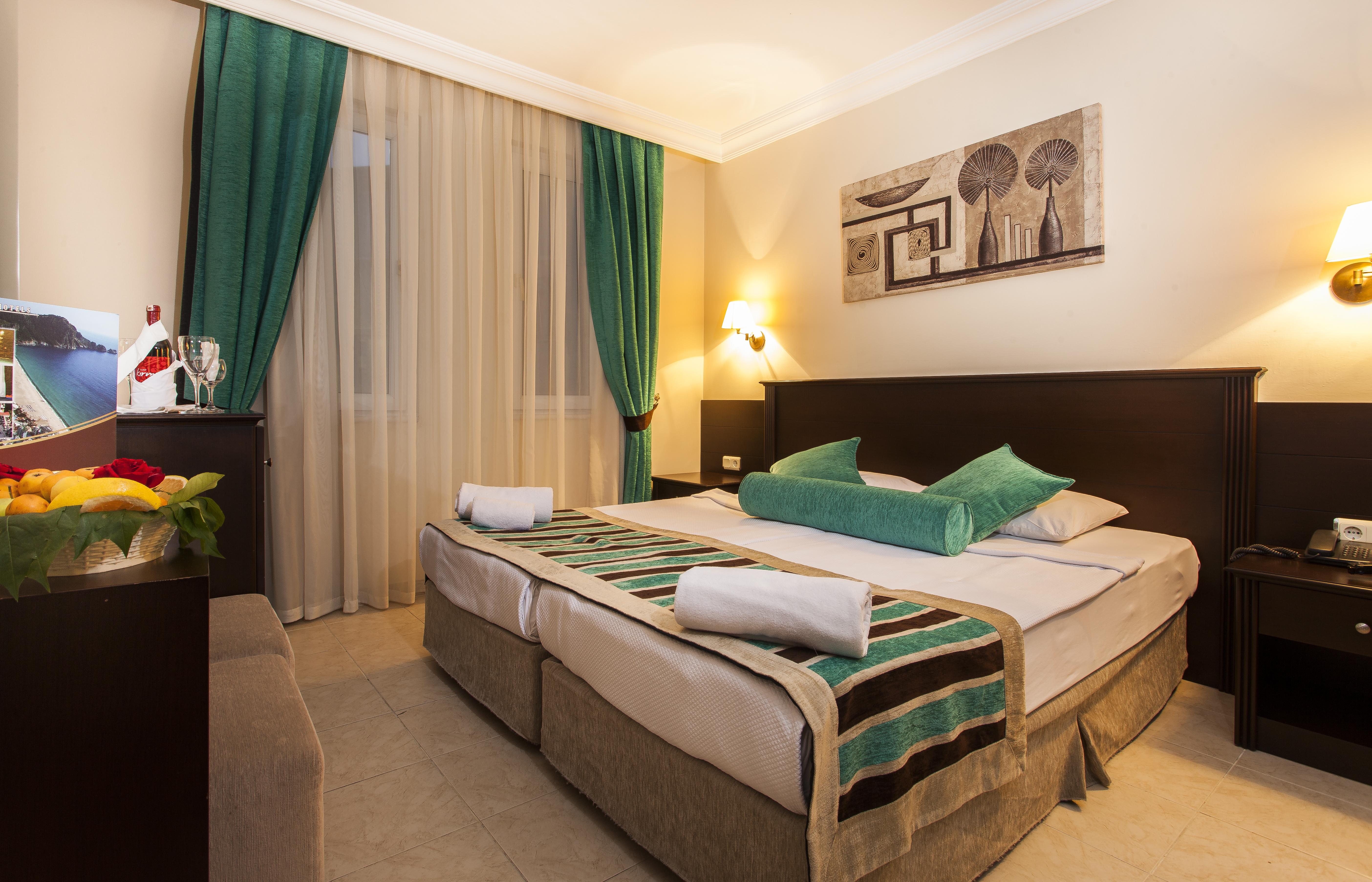 Kleopatra Royal Palm Hotel อลันยา ภายนอก รูปภาพ