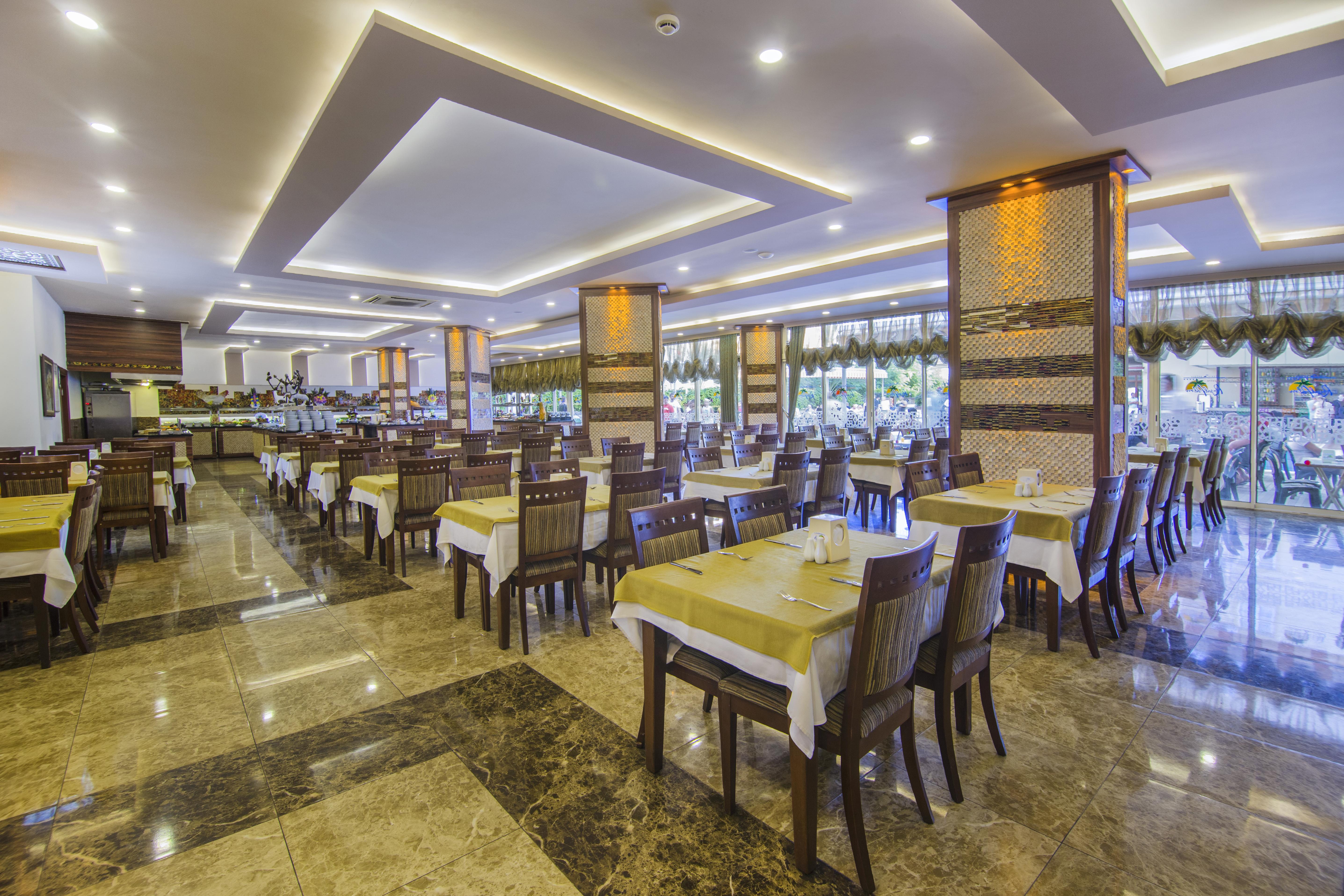 Kleopatra Royal Palm Hotel อลันยา ภายนอก รูปภาพ