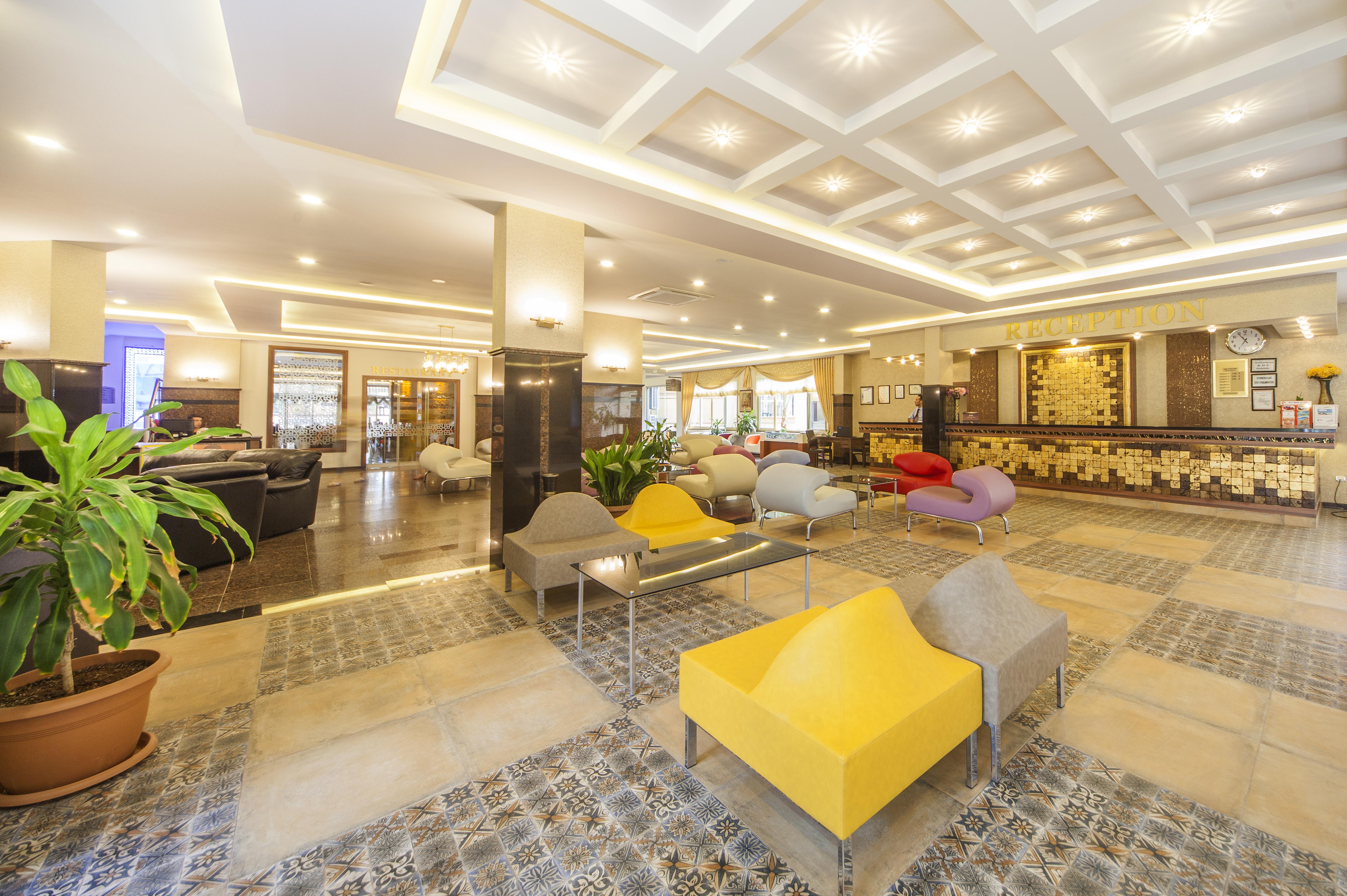 Kleopatra Royal Palm Hotel อลันยา ภายนอก รูปภาพ