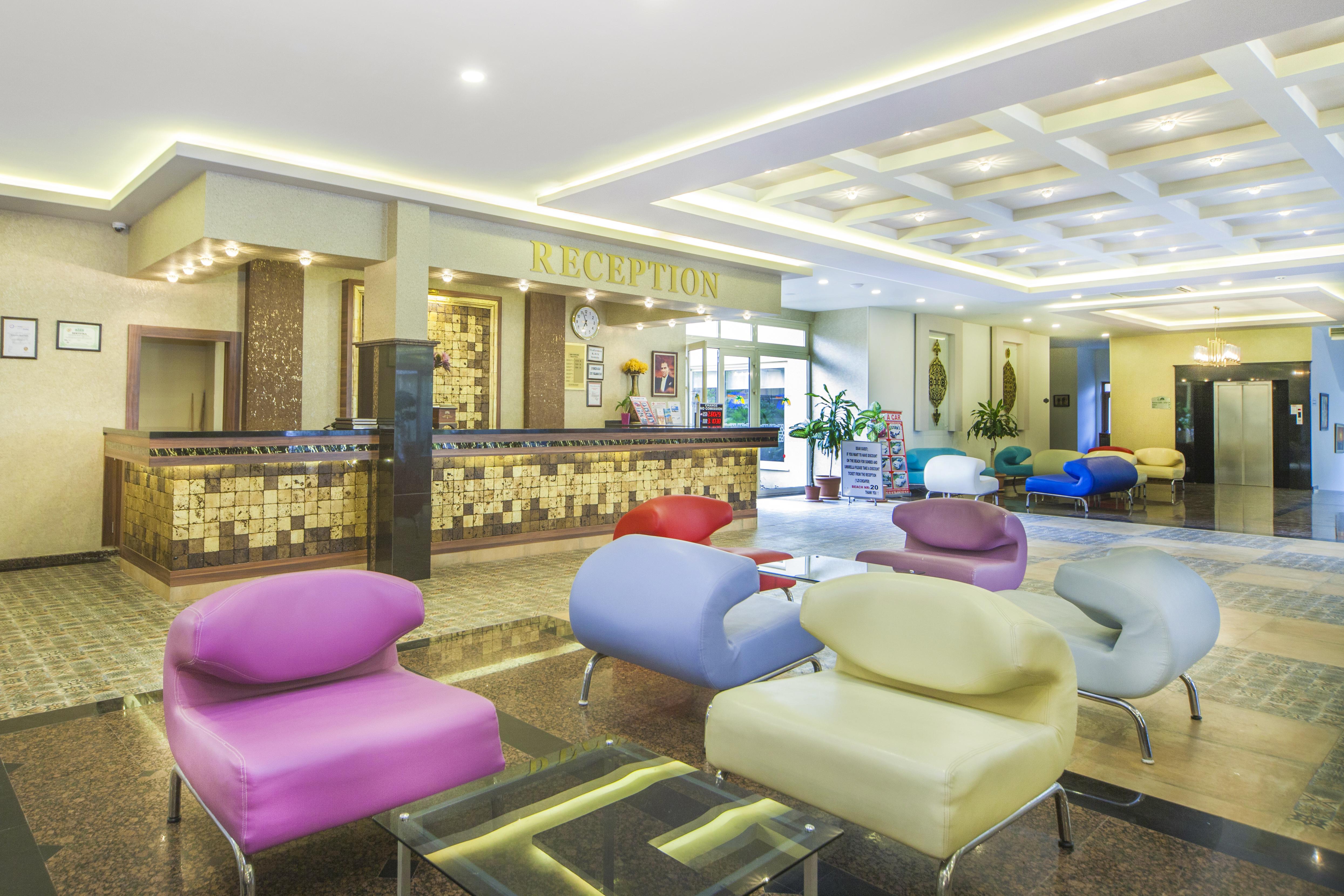 Kleopatra Royal Palm Hotel อลันยา ภายนอก รูปภาพ