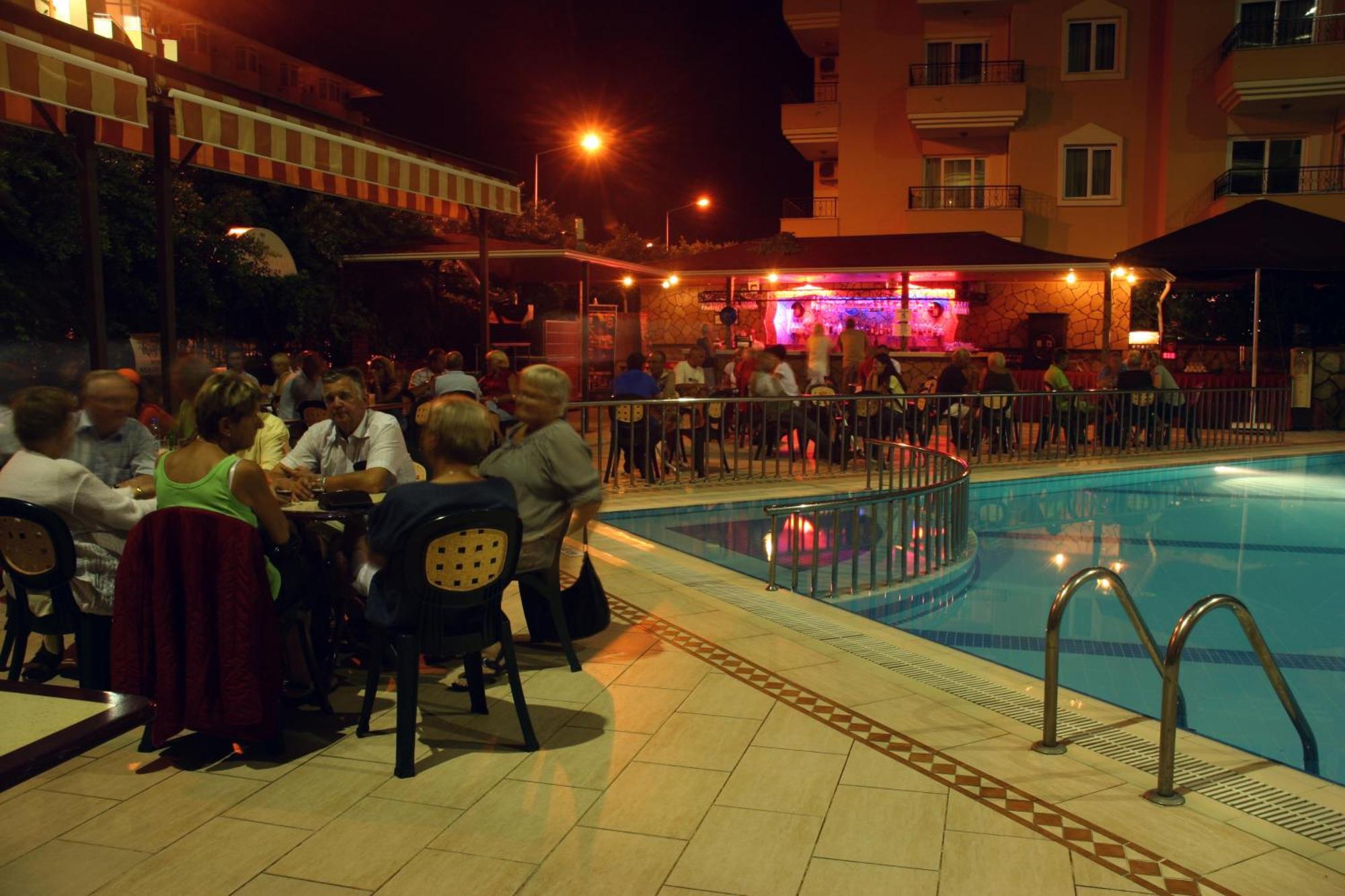 Kleopatra Royal Palm Hotel อลันยา ภายนอก รูปภาพ