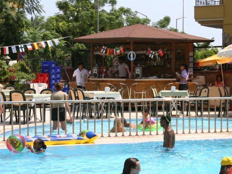 Kleopatra Royal Palm Hotel อลันยา ภายนอก รูปภาพ